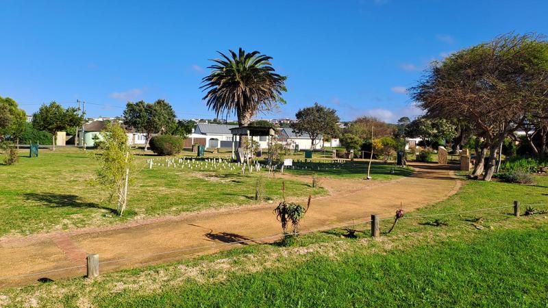4 Bedroom Property for Sale in Stilbaai East Western Cape